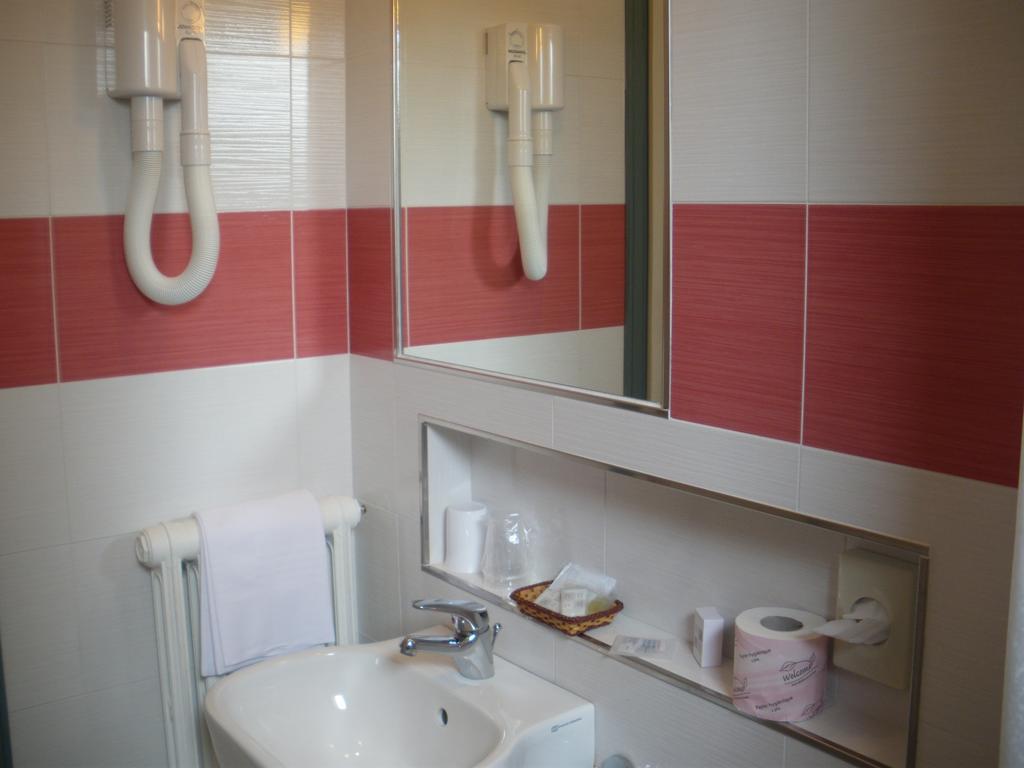 B&B Hotel Souvenir Cesenatico Εξωτερικό φωτογραφία